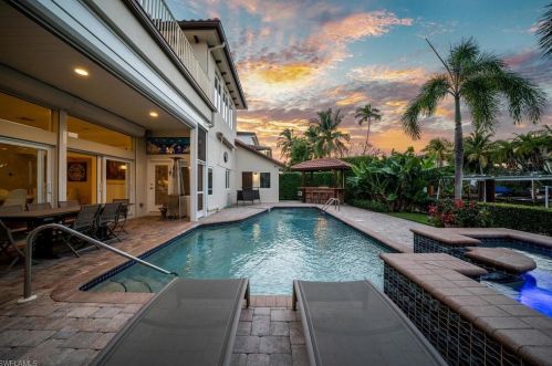 453 18 Ave, Naples FL 34120-3556 exterior