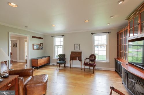 426 Dolly Dr, Lancaster PA 17601-3619 exterior