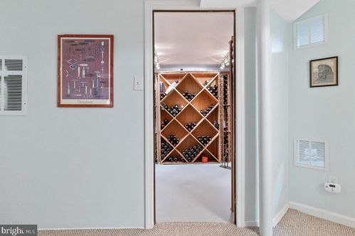 4 Firestone Ct, Princeton NJ exterior