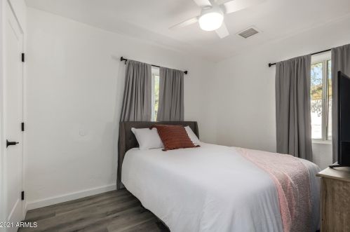 1802 Cypress St, Phoenix AZ  85006-1837 exterior