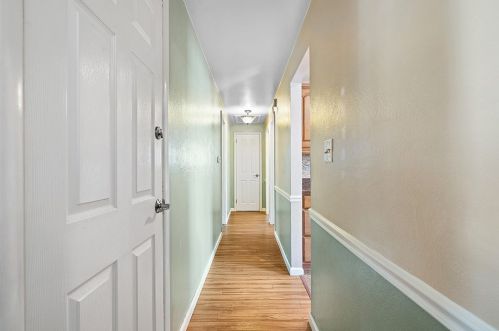 1664 Nash Ave, Pittsburgh PA 15235-2332 exterior