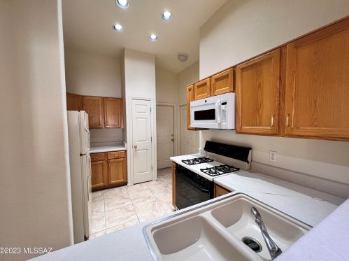 13292 Hammerstone Ln, Tucson AZ  85755-1901 exterior