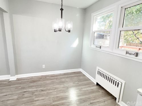 24 Liberty St, Perth Amboy NJ  08863-2215 exterior