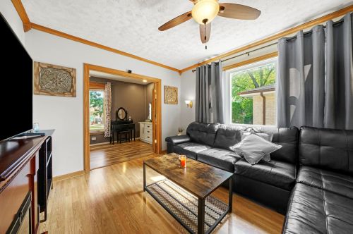 11154 Whipple St, Chicago IL 60655-2328 exterior