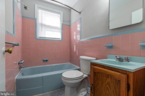 6019 Limekiln Pike, Philadelphia PA 19138-1334 exterior