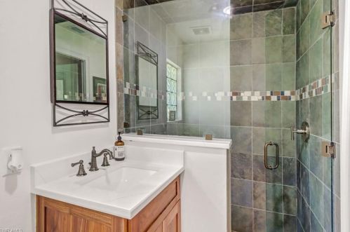 2960 70 St, Naples FL 34105-7219 exterior