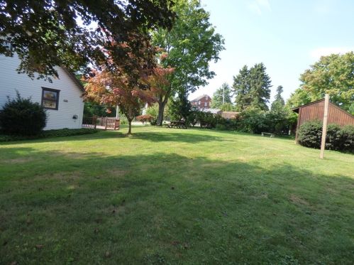 1210 Prospect Ave, Pittsburgh PA 15205-2333 exterior