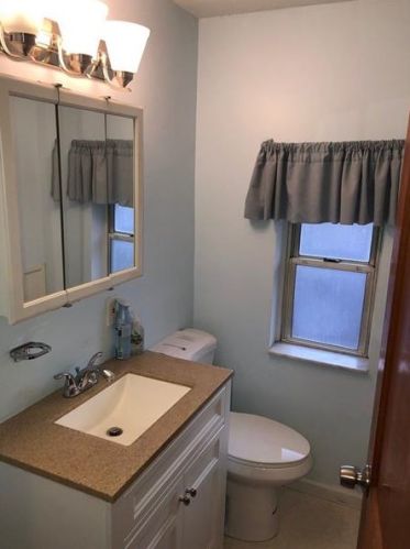 156 Saylong Dr, Pittsburgh PA 15235-4324 exterior