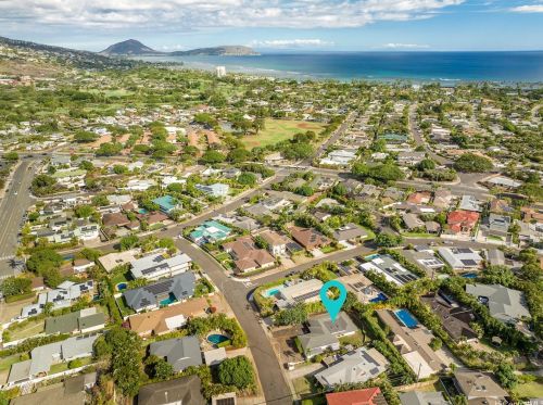 4221 Amau St, Honolulu, HI 96816-5002