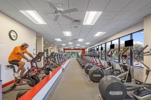 9 Hampshire Ln, Boynton Beach FL 33436-7414 exterior