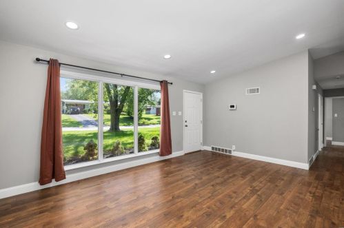 9415 La Jolla Dr, Saint Louis MO  63132-2119 exterior