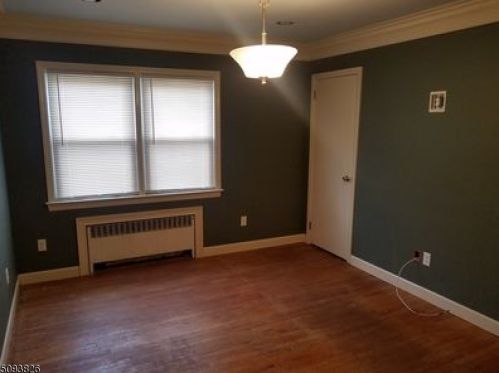 12 Adamsville Rd, Bridgewater NJ 08807-3049 exterior