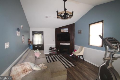 1783 Miller Rd, Hummelstown PA  17036-8764 exterior