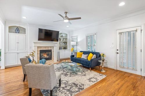 1371 Edmund Ct, Atlanta GA  30306-2236 exterior