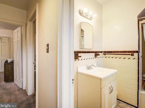 1323 Tewkesbury Pl, Washington DC 20012-2635 exterior