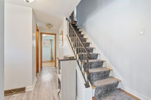 233 Anita Ave, Pittsburgh PA 15217-3120 exterior