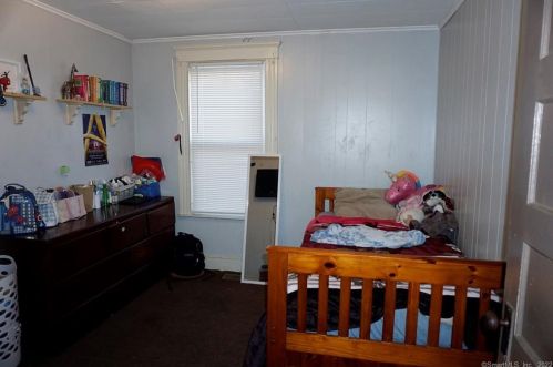 147 Brightwood Ave, Torrington CT 06790-5011 exterior