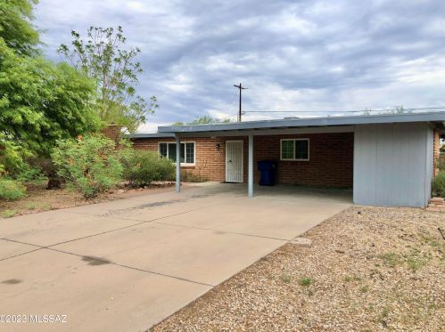 6909 Calle Canis, Tucson AZ  85710-5420 exterior