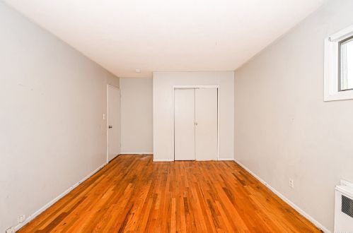 50 Great East Neck Rd, Babylon NY 11704-7631 exterior