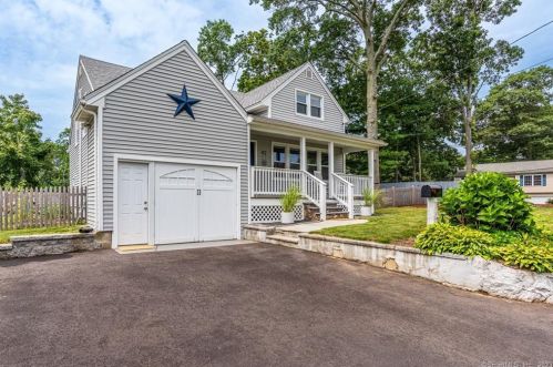 42 Clayton St, Milford CT 06461-2941 exterior