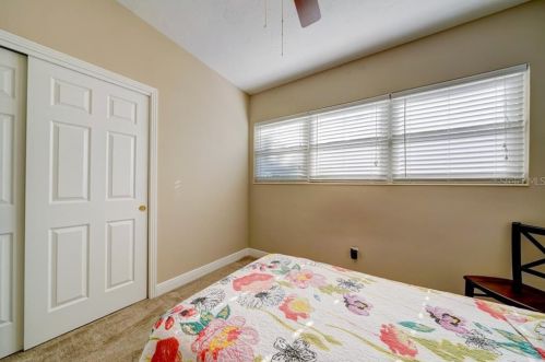 825 Riv Dr, Tampa FL 33617-7864 exterior