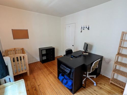 66 Church St, Wallingford CT 06492-3643 exterior