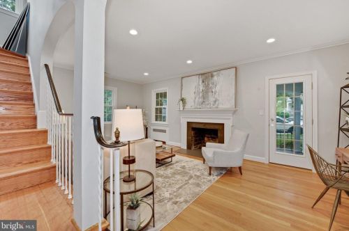 4401 Burlington Pl, Washington DC  20016-4421 exterior