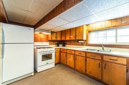 295 Draper St, Springfield MA 01108-2908 exterior