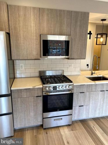 1723 Wisconsin Ave, Washington, DC 20007-2314