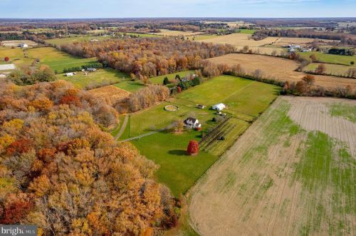 262 Lk Rd, Pilesgrove NJ 08098-3008 exterior