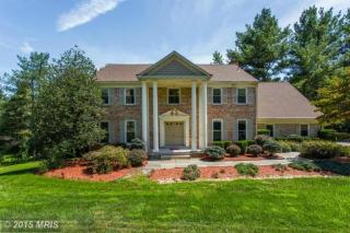 10000 Cloverdale Pl, Vienna VA  22182-1353 exterior