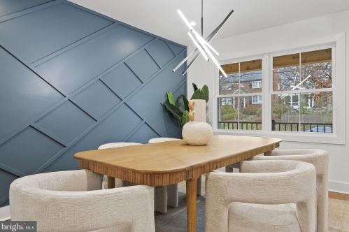 2706 Valley Dr, Alexandria VA  22302-2845 exterior