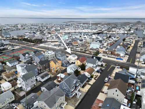 125 Throssell Rd, Lavallette NJ 08735-3230 exterior