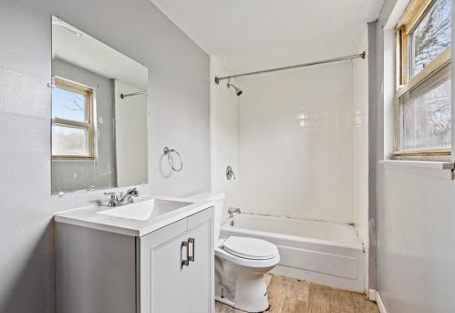 204 Minooka St, Pittsburgh PA 15210-3503 exterior