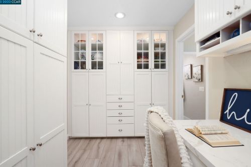 81 Byron Dr, Concord CA 94523-4102 exterior