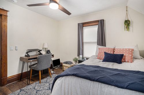 224 Old Orchard Pl, Kalamazoo MI  49007-3717 exterior