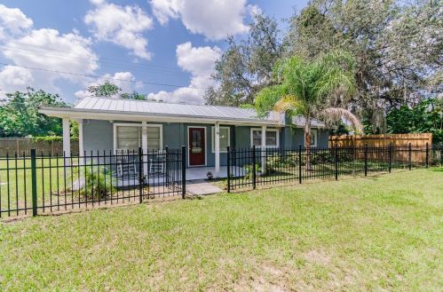 1505 Eskimo Ave, Tampa, FL 33604-1932