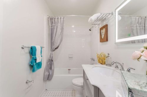 8511 Rose St, Bellflower CA 90706-6376 exterior