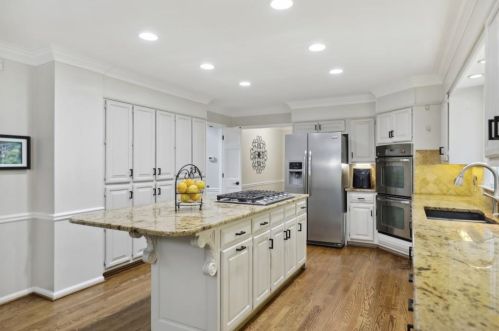 3911 Byrnwyck Pl, Atlanta GA 30319-1600 exterior