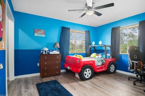 2731 8 Ave, Naples FL 34120-4919 exterior