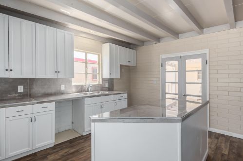 2305 19th St, Tucson AZ  85719-7016 exterior