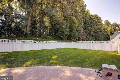 60 Radcliffe Dr, Huntingtown MD 20639-8701 exterior