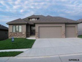 9205 172nd St, Omaha NE  68136-4198 exterior