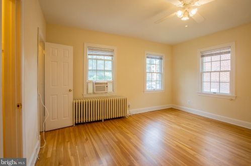 4000 Edmunds St, Washington DC  20007-1250 exterior