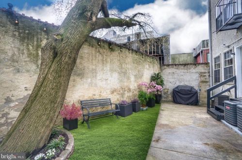 875 Lawrence St, Philadelphia PA 19120-4126 exterior