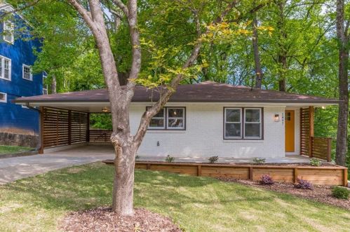 1897 Dorsey Ave, Atlanta GA  30344-6846 exterior