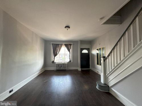 5627 Larchwood Ave, Philadelphia PA 19143-1909 exterior