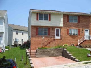 404 Debbie Ct, Hanover, PA 17331-4217