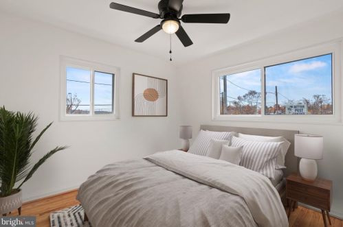 10 Taylor Run Pkwy, Alexandria VA 22314-4978 exterior