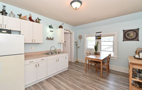 212 70, Milwaukee WI 53223-2114 exterior